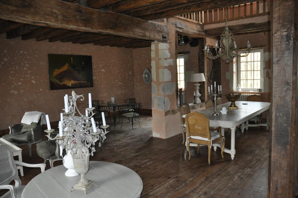 Moulin De Morance Bed & Breakfast Ecommoy Exterior photo